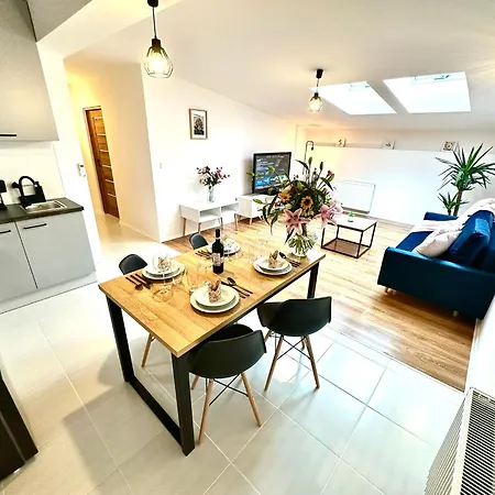 Cozy Old-Town Apartments At Kazimierz +Ac, Kitchen And Netflix Krakow Exterior photo