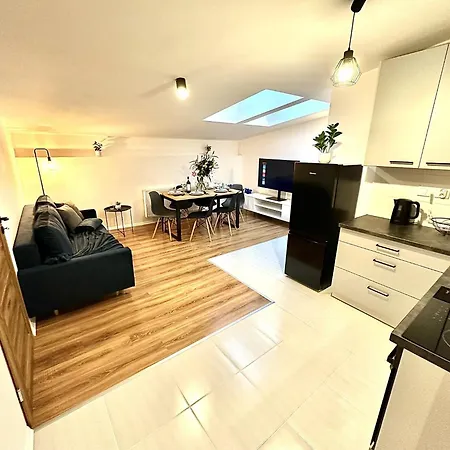 Cozy Old-Town Apartments At Kazimierz +Ac, Kitchen And Netflix Krakow Exterior photo