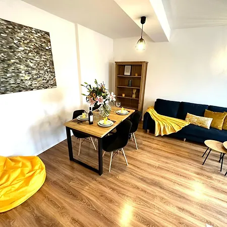 Cozy Old-Town Apartments At Kazimierz +Ac, Kitchen And Netflix Krakow Exterior photo