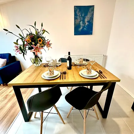 Cozy Old-Town Apartments At Kazimierz +Ac, Kitchen And Netflix Krakow Exterior photo