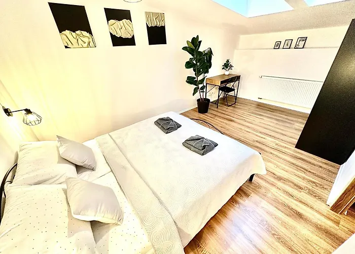 Cozy Old-Town Apartments At Kazimierz +Ac, Kitchen And Netflix