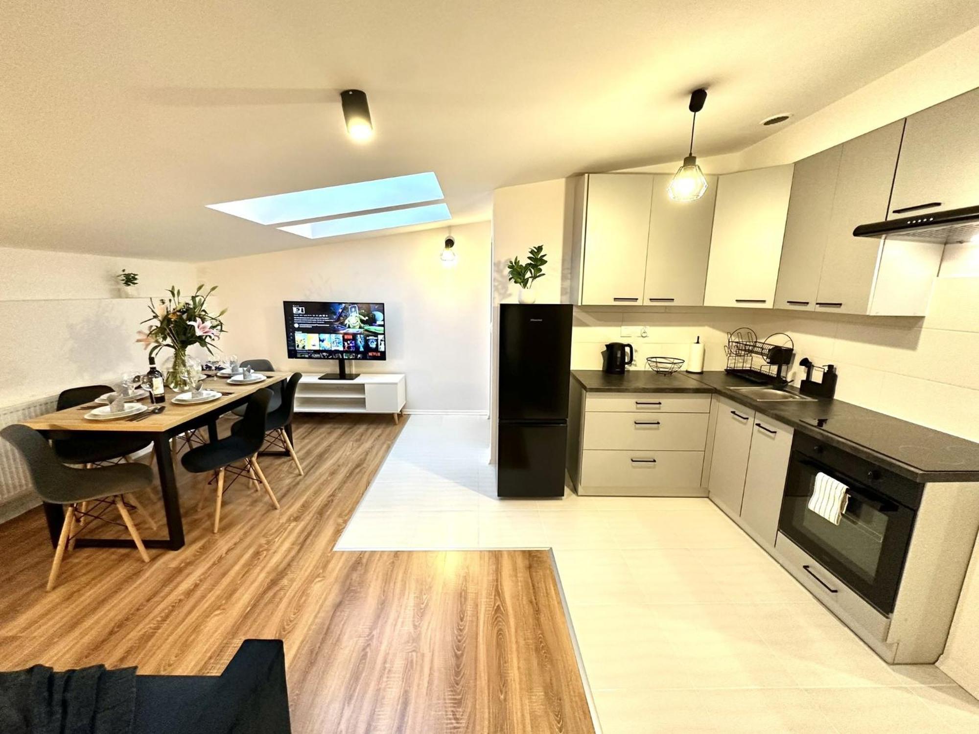 Cozy Old-town At Kazimierz +ac, Kitchen And Netflix Apartment